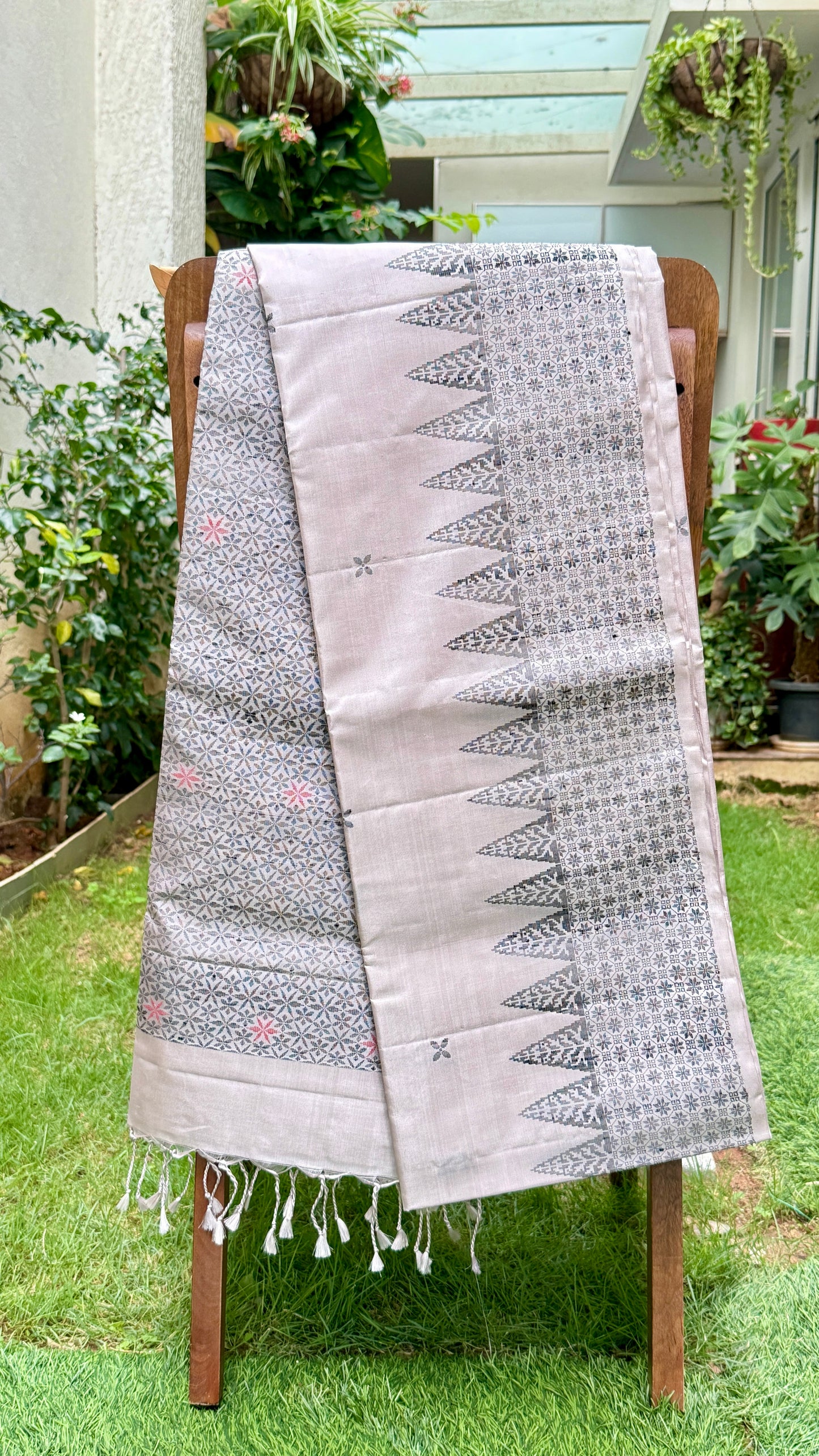 Pearl Grey Silk Saree with Temple-Inspired Geometric Border