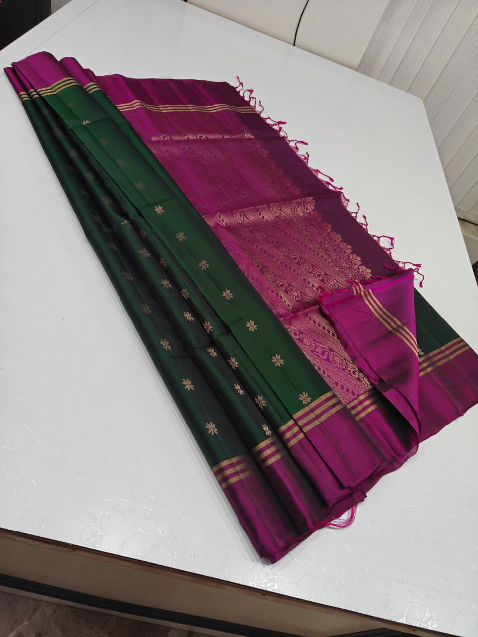 Emerald Green Handwoven Silk Saree with Magenta Zari Border