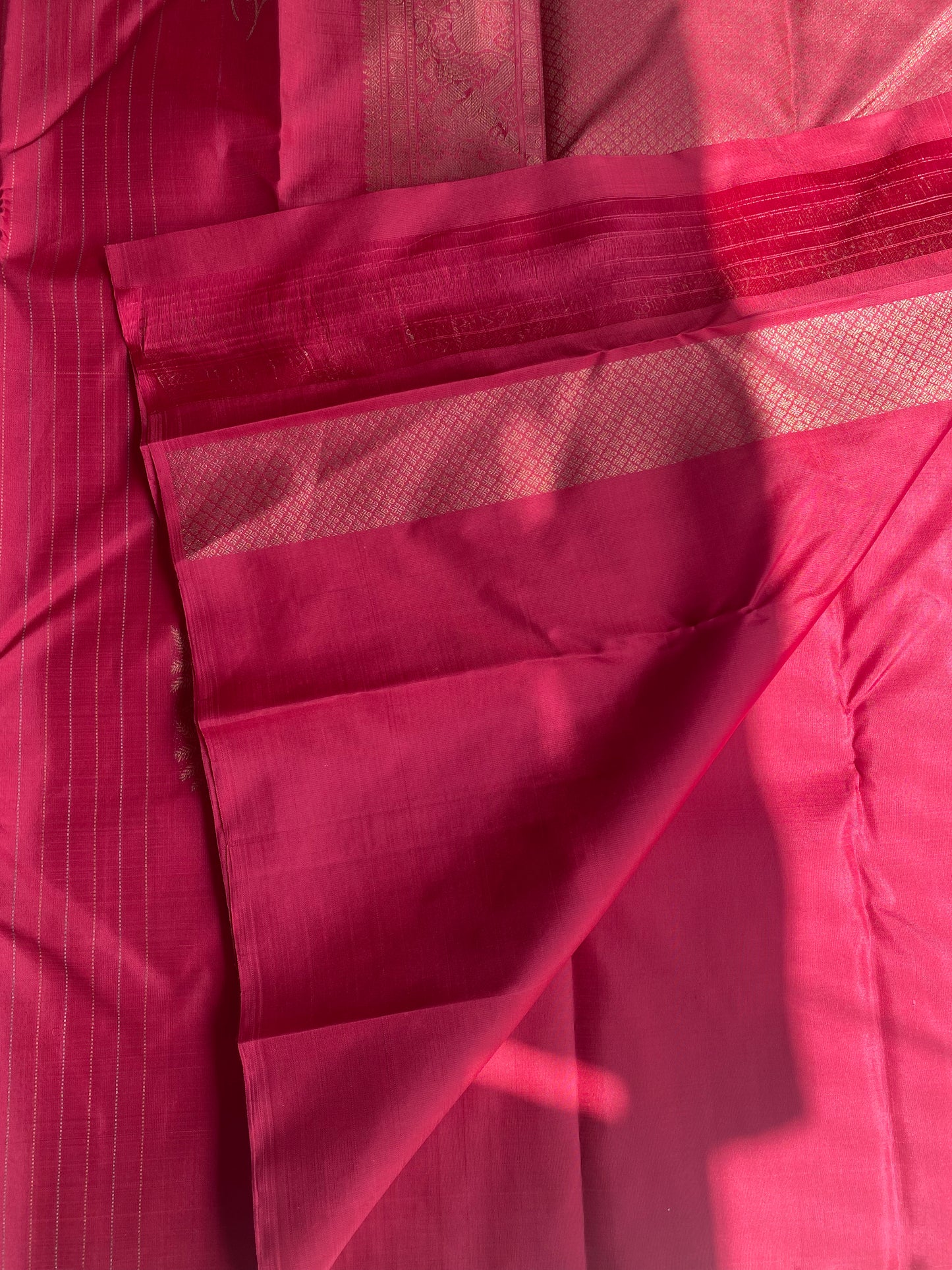 Coral Pink Handwoven Silk Saree with Elegant Floral Zari Motif