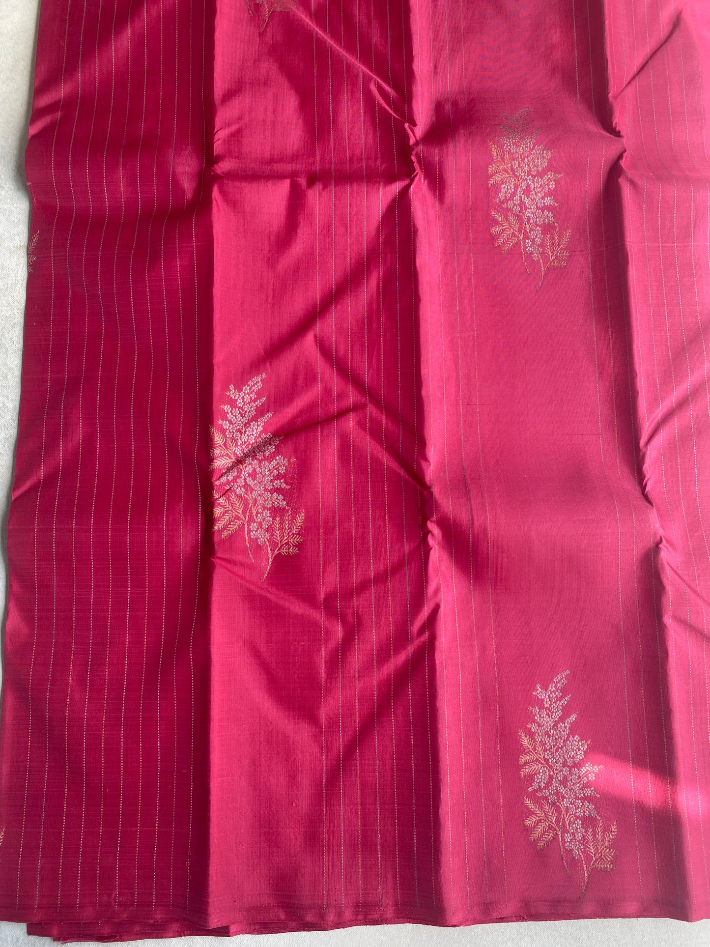 Coral Pink Handwoven Silk Saree with Elegant Floral Zari Motif